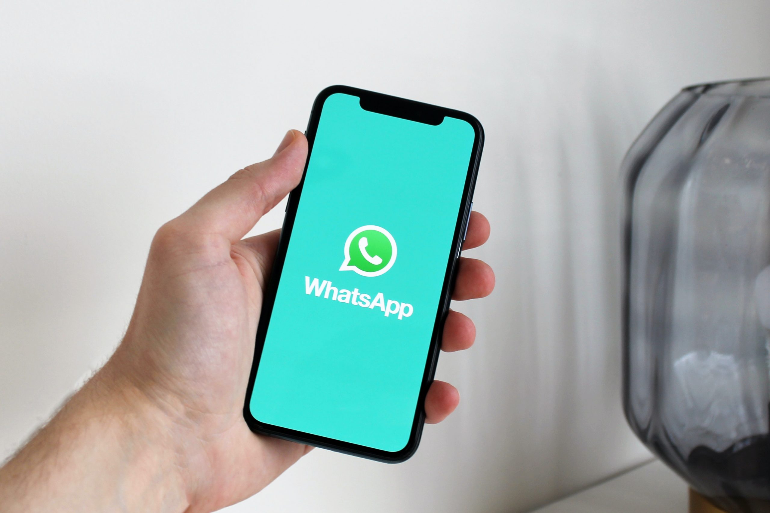 Cara Mengembalikan File WhatsApp yang Terhapus